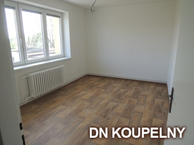 46-692-pokladka-podlahy-pri-kompletni-rekonstrukci-bytu-ostrava