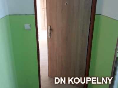 64-894-dvere-do-bytu-komplexni-rekonstrukce-bytu-ostrava-small.jpg